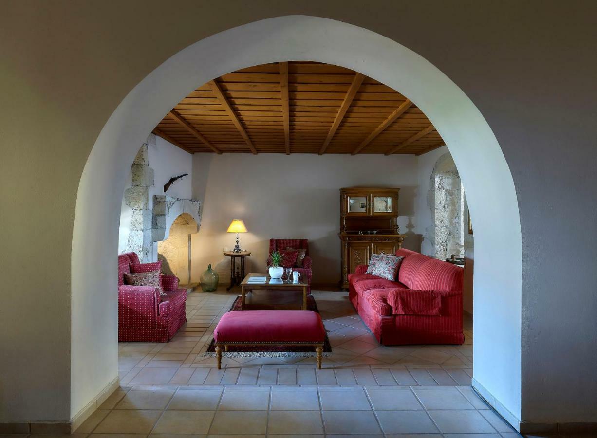 Castello Villa Daphnes - Private Pool & Whirlpool Dhafnes Екстер'єр фото