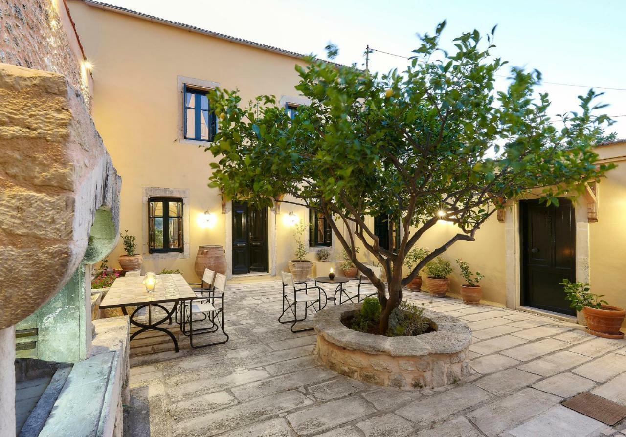 Castello Villa Daphnes - Private Pool & Whirlpool Dhafnes Екстер'єр фото