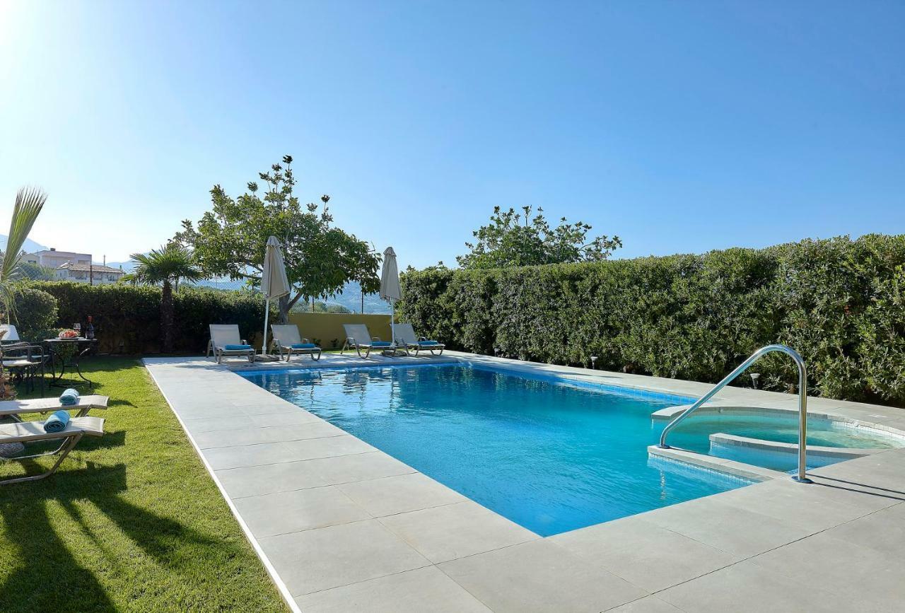 Castello Villa Daphnes - Private Pool & Whirlpool Dhafnes Екстер'єр фото