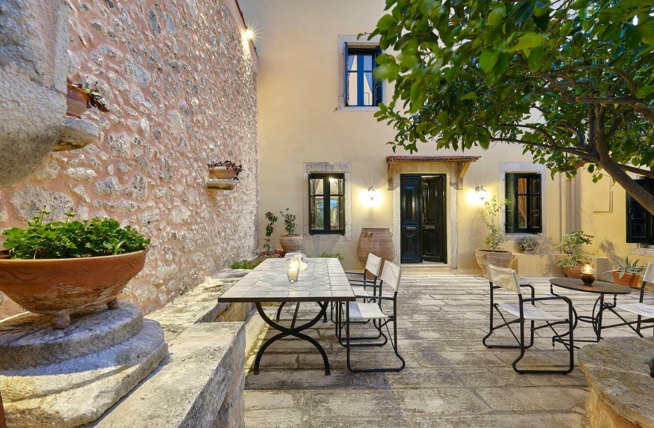 Castello Villa Daphnes - Private Pool & Whirlpool Dhafnes Екстер'єр фото