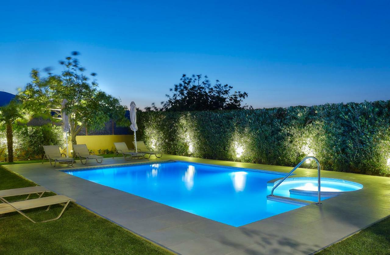 Castello Villa Daphnes - Private Pool & Whirlpool Dhafnes Екстер'єр фото